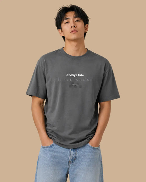 Front view of the Always Late Still Ahead shadow oversized Cabeça Dura T-shirt