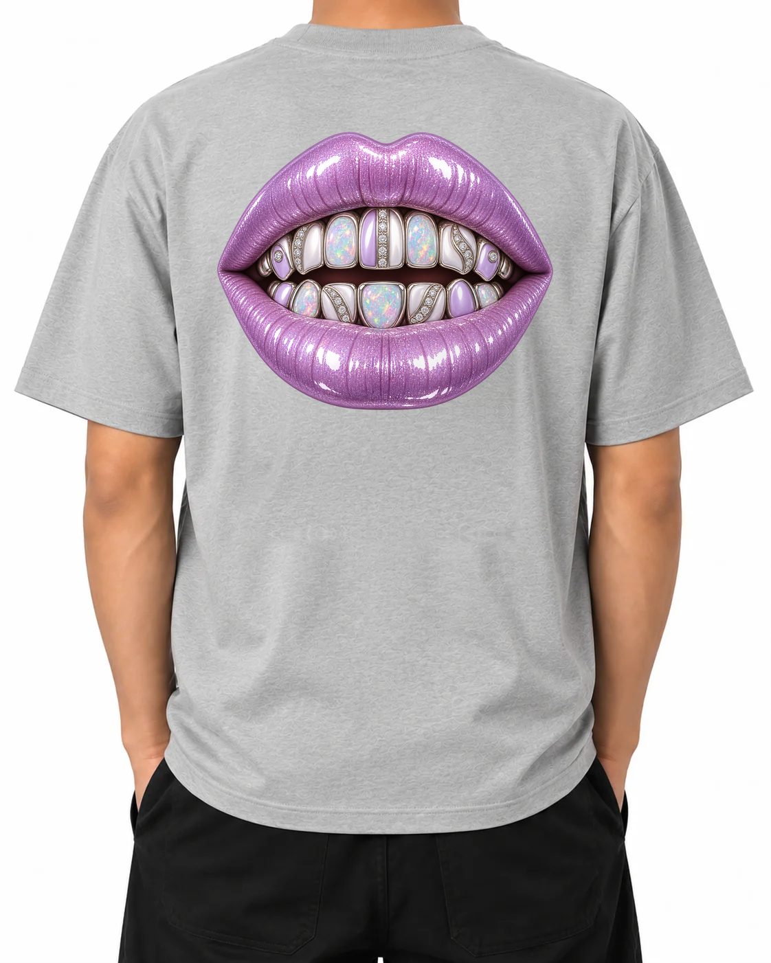 T-shirt Soft Power — Heather Grey, persona B che indossa la T-shirt, vista dal retro su sfondo bianco