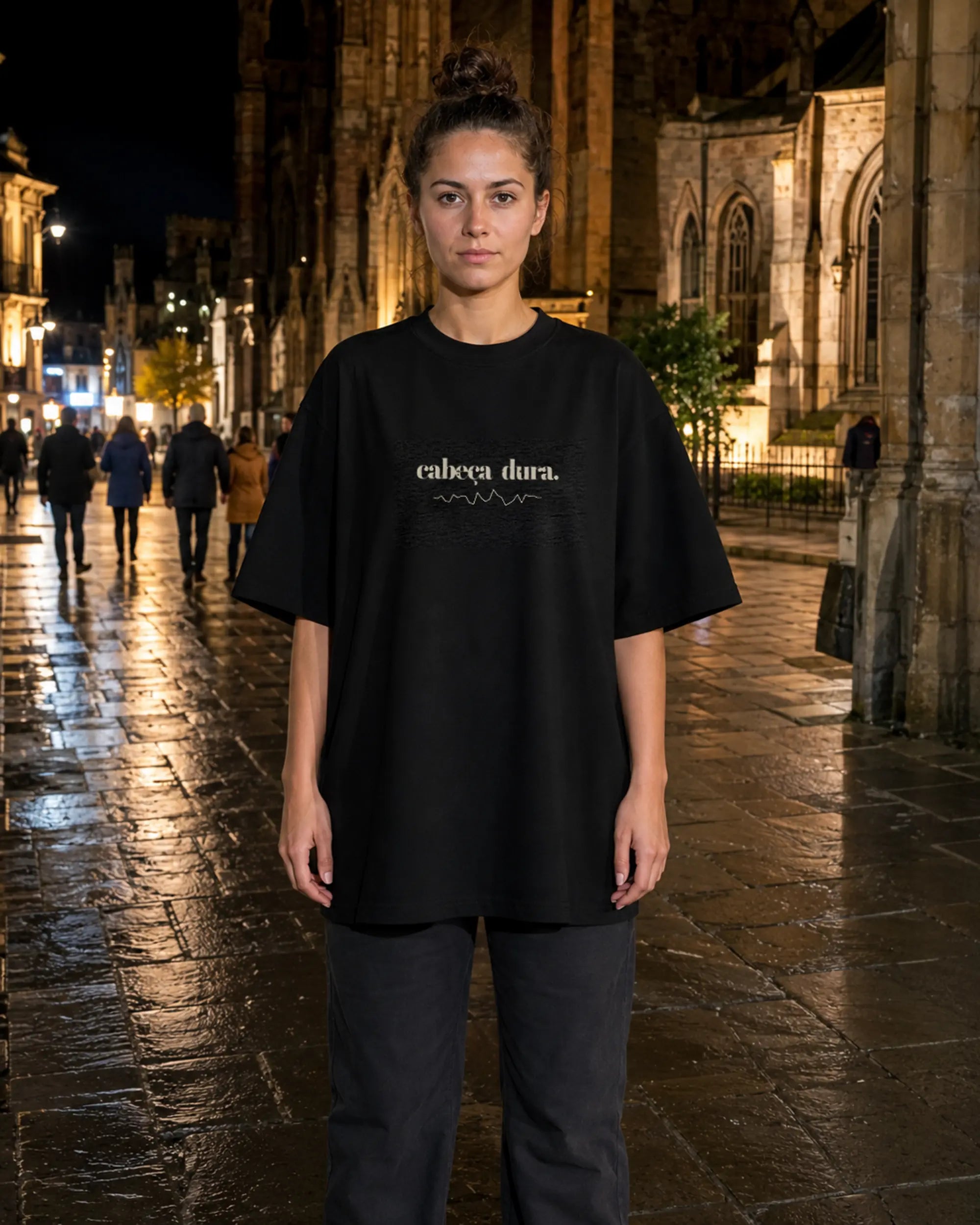 Cabeça Dura Frequency Black — women's front, nighttime | augusta-mode-night augusta-gender-women augusta-view-front augusta-color-black