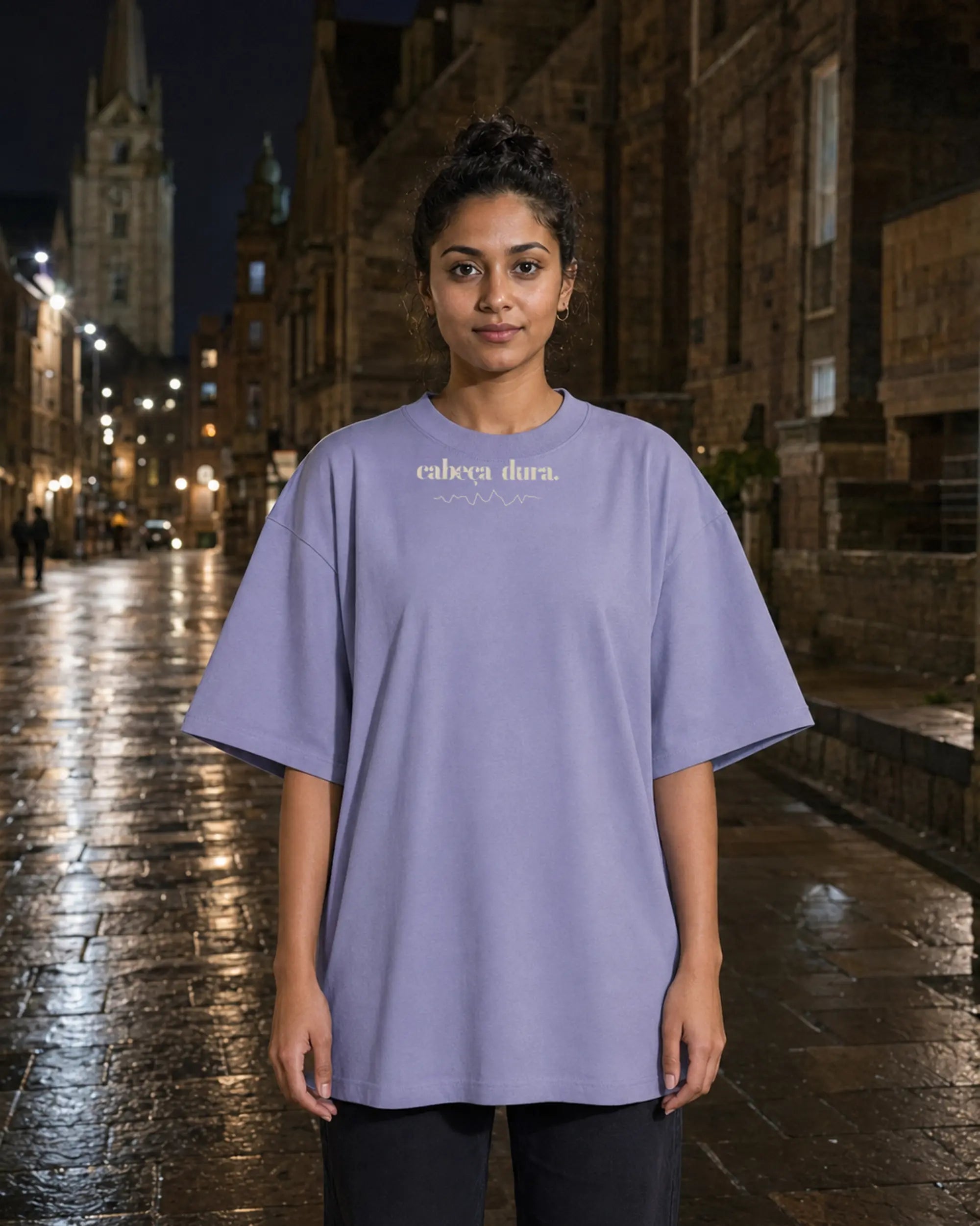 Cabeça Dura Frequency Violet — women's front, nighttime | augusta-mode-night augusta-gender-women augusta-view-front augusta-color-violet
